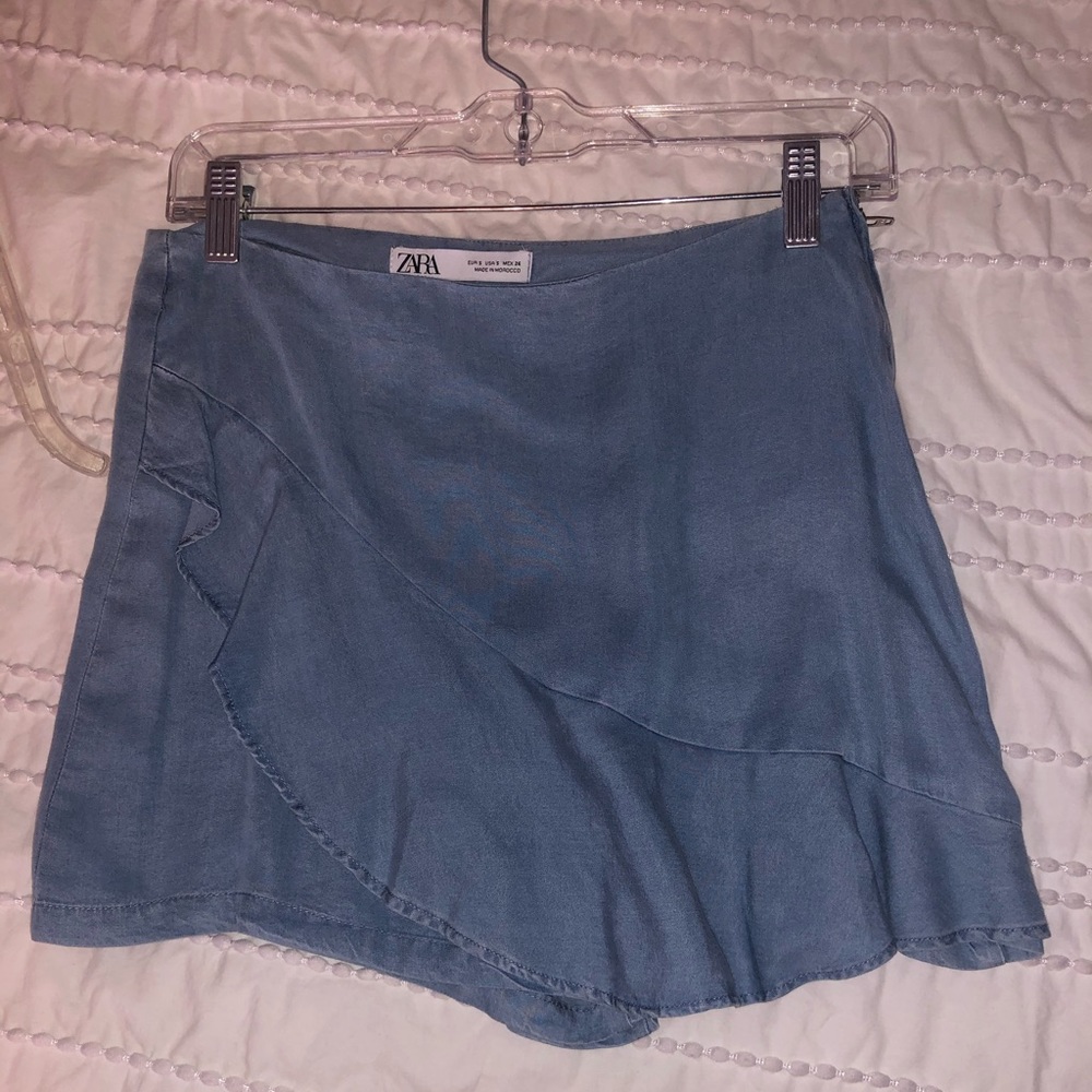 Zara ruffle skirt